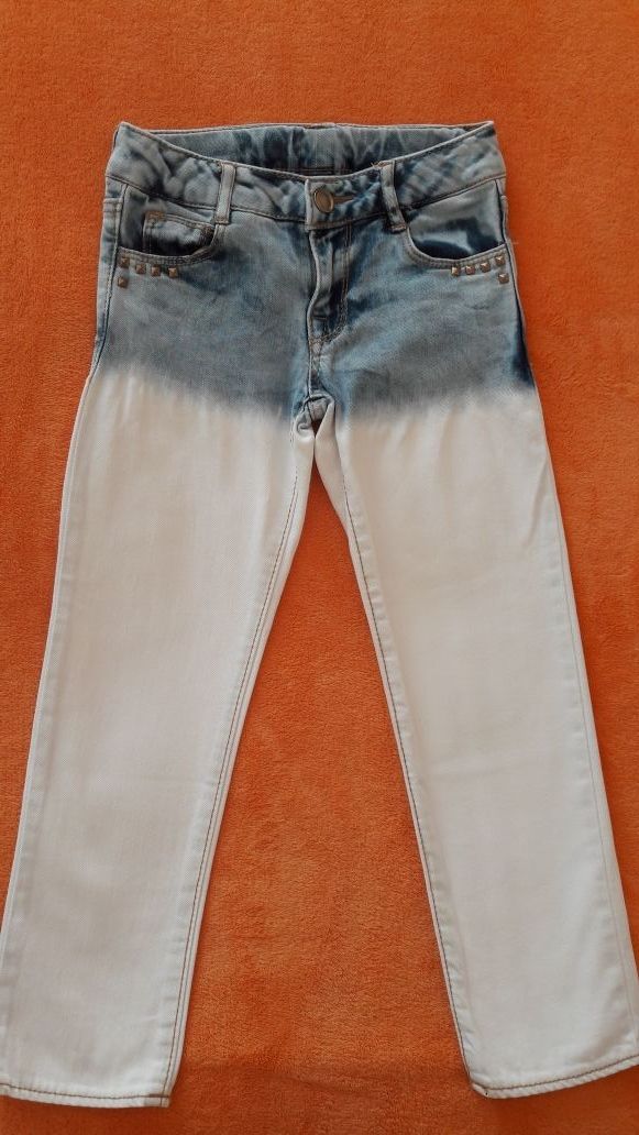 Pantalón vaquero niña.