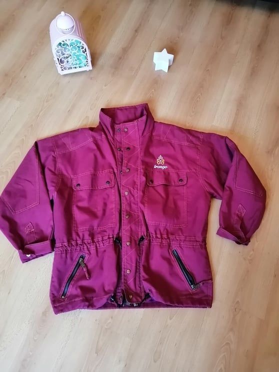 Chaqueta cazadora trango vintage color rojo fresa