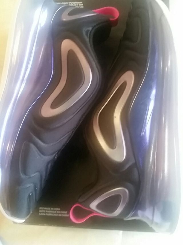 ZAPATILLAS AIR MAX 720se N°37,5 *SIN ESTRENAR*