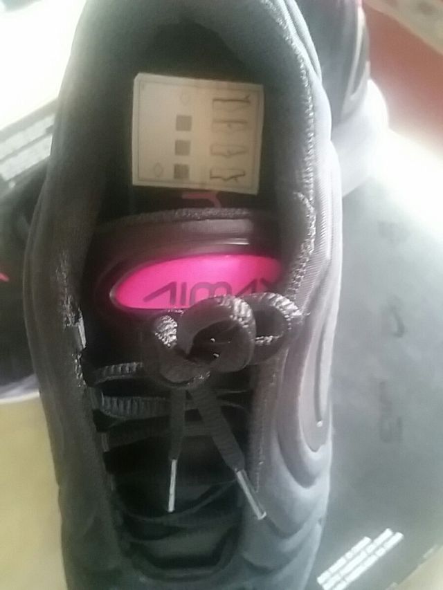 ZAPATILLAS AIR MAX 720se N°37,5 *SIN ESTRENAR*