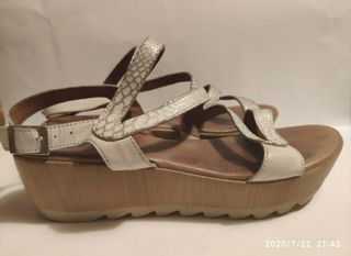 SANDALIAS PABLO OCHOA de segunda mano por 11,99 EUR en Zaragoza en WALLAPOP