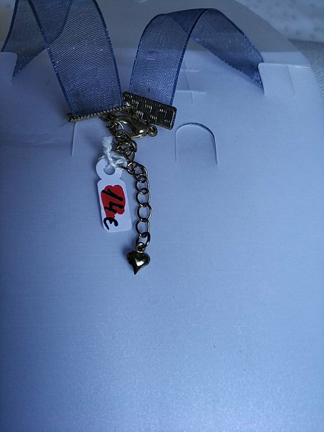Collar azul NUEVO