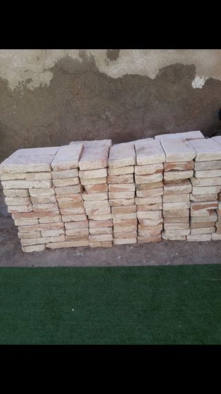 Ladrillo macizo de segunda mano en WALLAPOP
