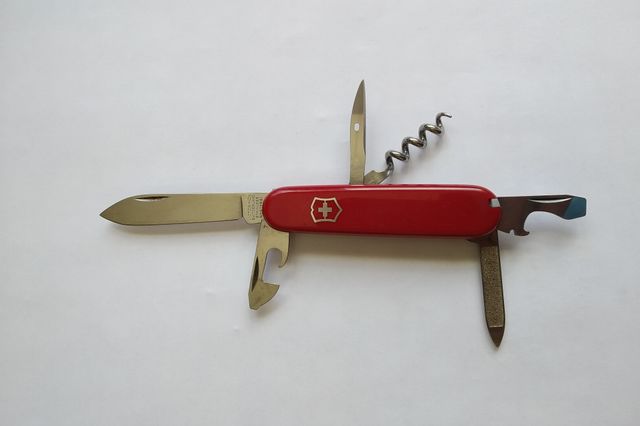 NAVAJA MULTIUSOS VICTORINOX VINTAGE OFFICIER SUISS