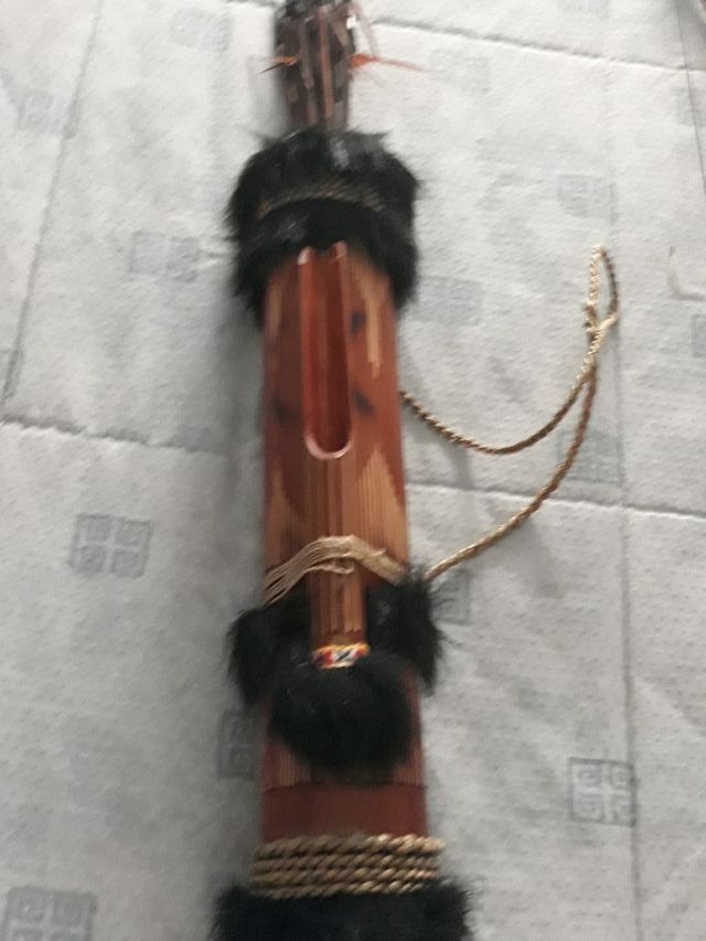 Arco con flechas,motivos indios