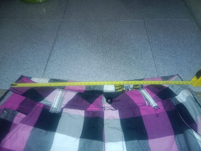 Pantalón corto Polinesia