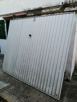 Puerta de garaje de segunda mano por 200 € en Tarragona en WALLAPOP