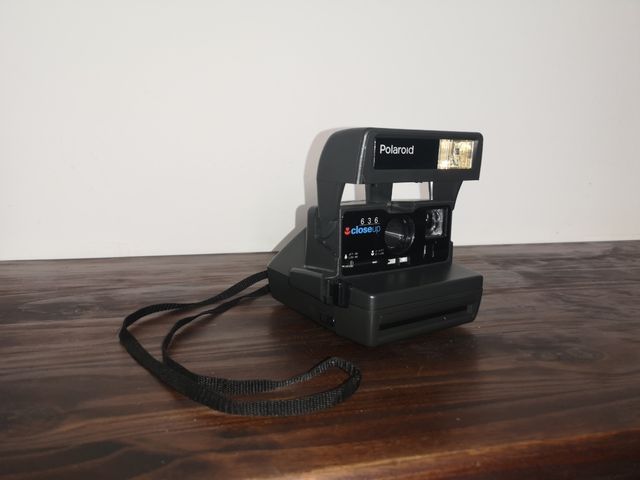 cámara Polaroid 636 closeup