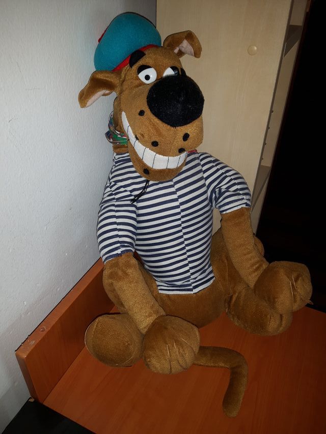Peluche Scooby Doo.