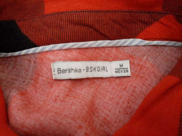 lote ropa BERSHKA hollister t/ M PERFECTO ESTADO