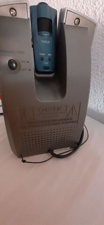 radio,despertador laser