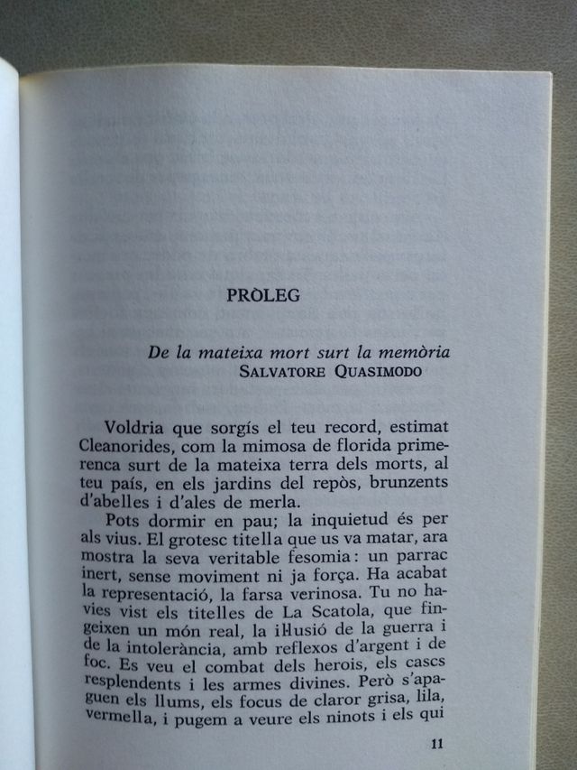 NO EM DIC LAURA (Maria Àngels Anglada)