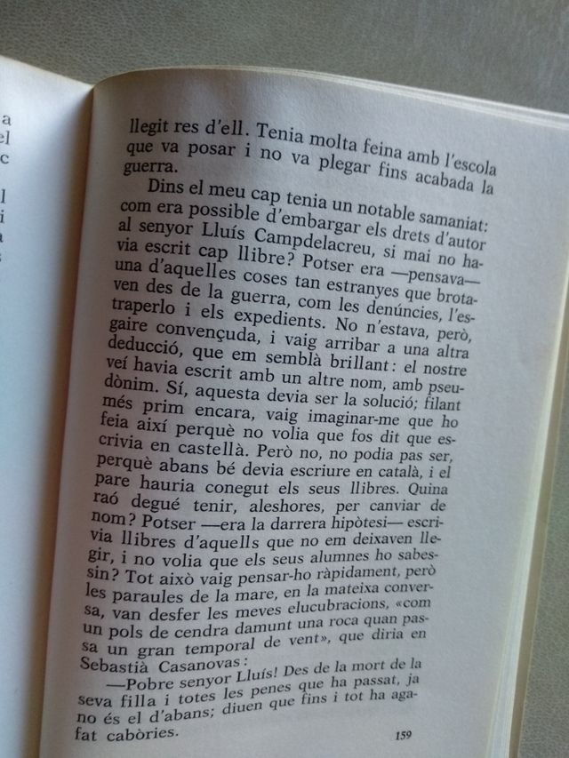 NO EM DIC LAURA (Maria Àngels Anglada)