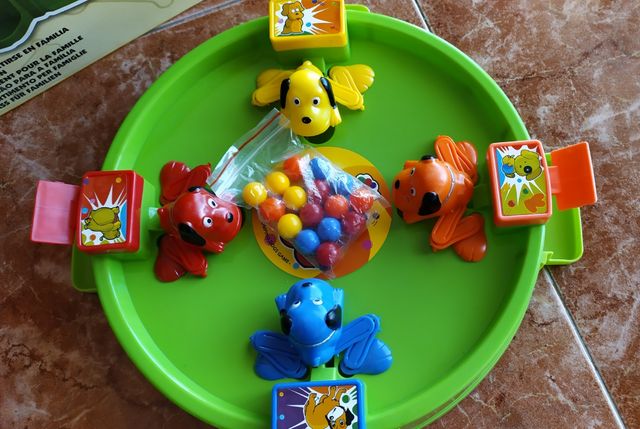 Perritos tragones, juego de mesa.