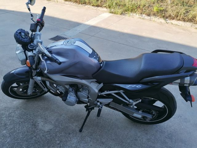 Yamaha FZ6