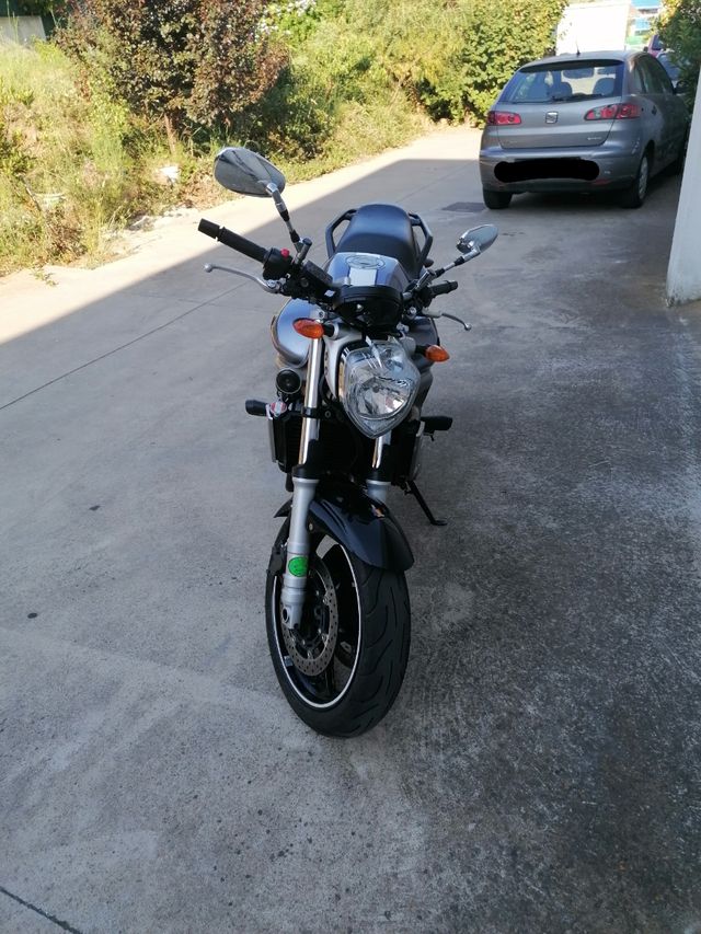 Yamaha FZ6