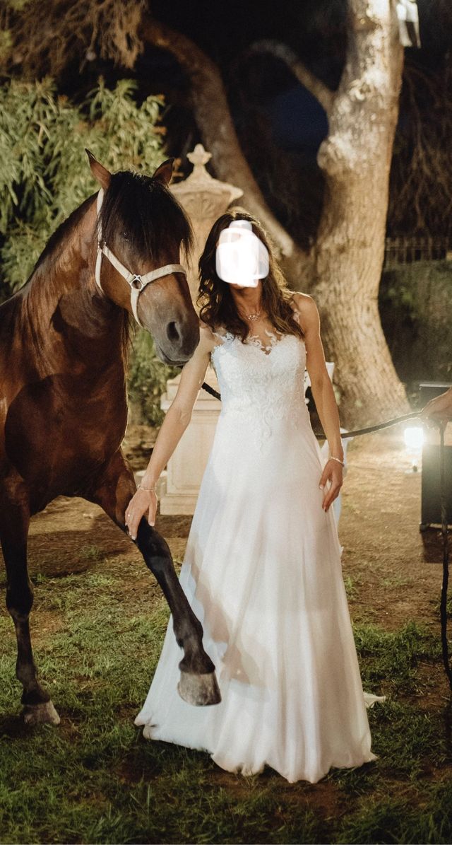 Vestido de noiva Demetrios t38