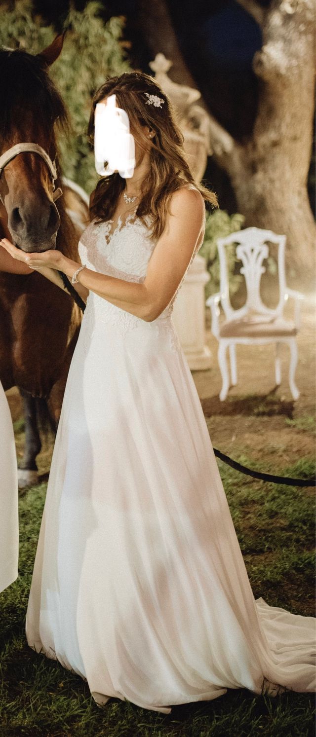 Vestido de noiva Demetrios t38