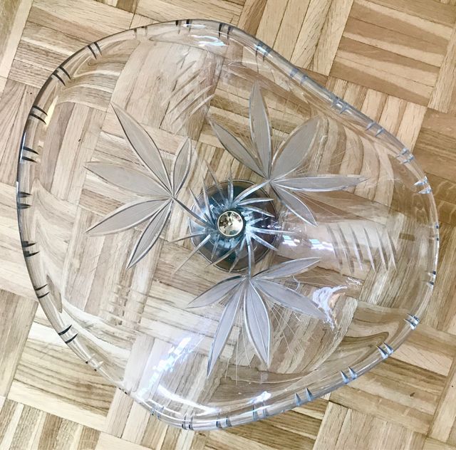 Antiguo gran centro de mesa cristal tallado de segunda mano por 40 € en