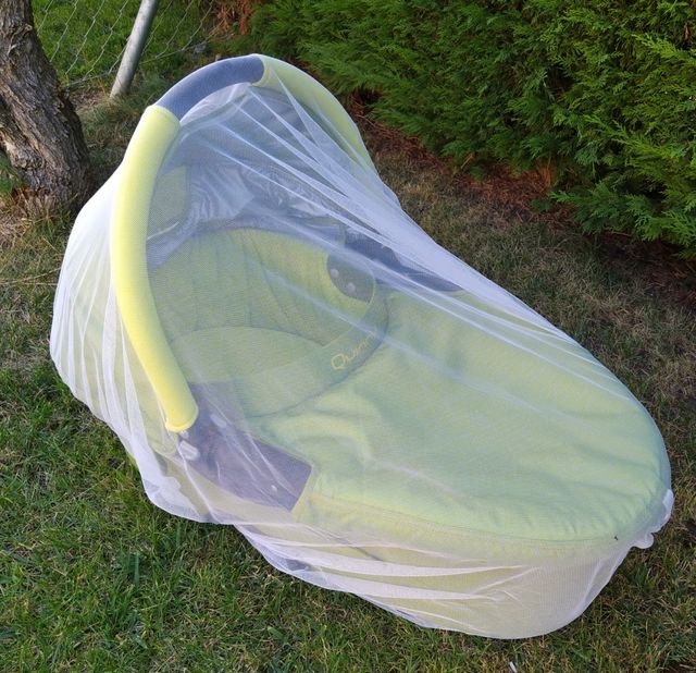 Capazo Quinni con accesorios y regalo