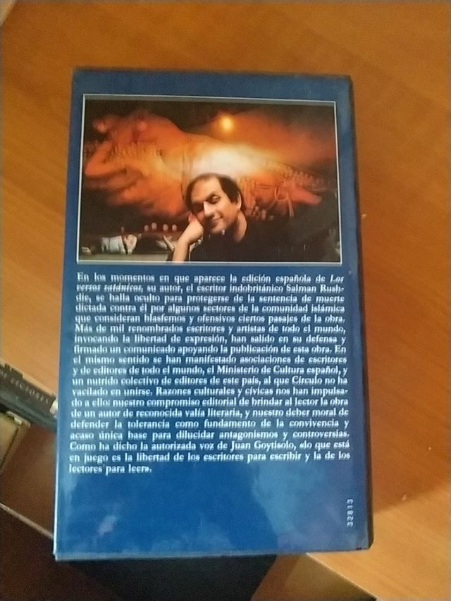 los versos satánicos primera edicion