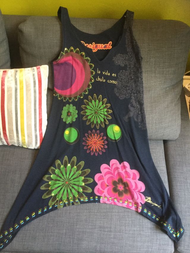 Vestido mini de Desigual con bajo asimetrico