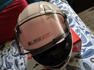 Casco talla S de segunda mano en Castelldefels en WALLAPOP Casco talla S de segunda mano en Castelldefels en WALLAPOP