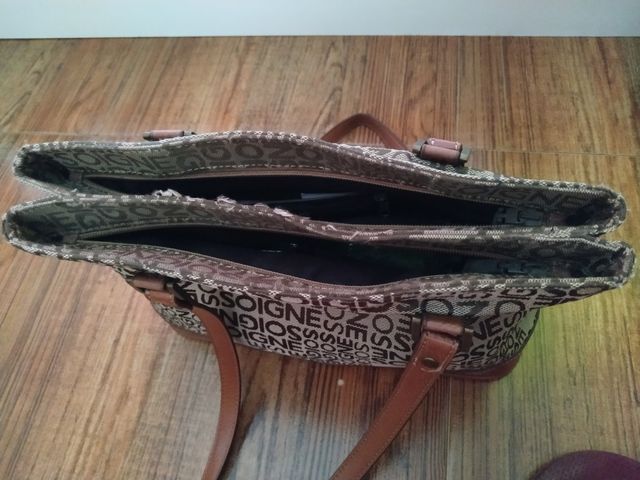 Bolso con diseño Soigne