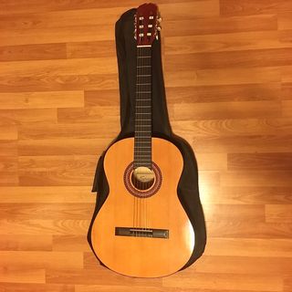 Guitarra española Sonora SGN-450 de segunda mano por 80 EUR en Alcorcón en  WALLAPOP