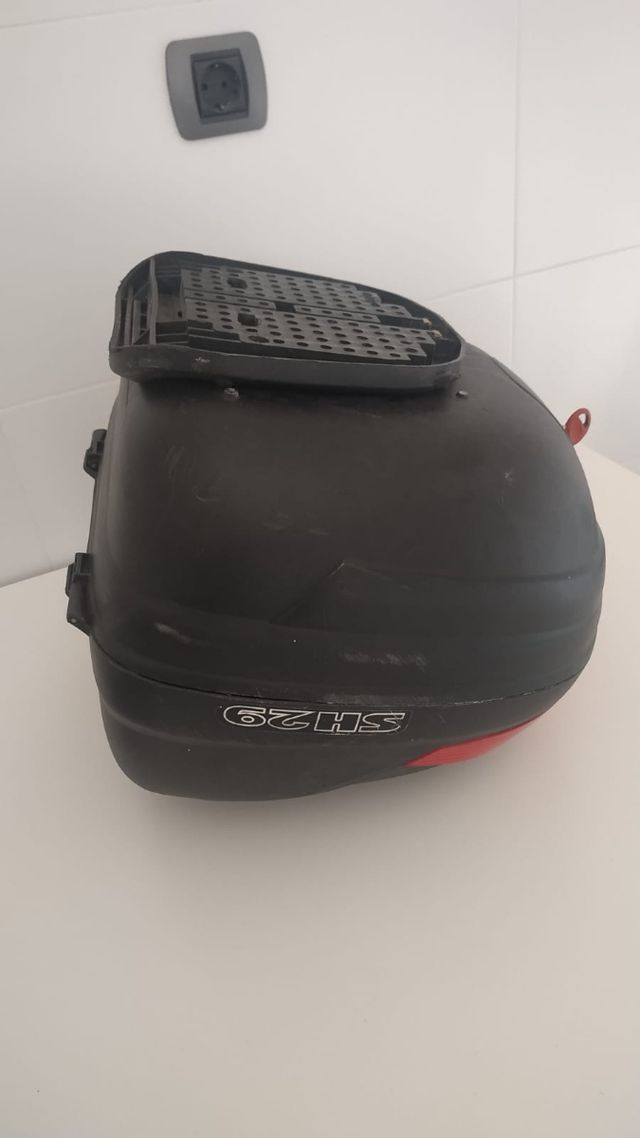 top case shad sh29 con parrilla de sujeccion