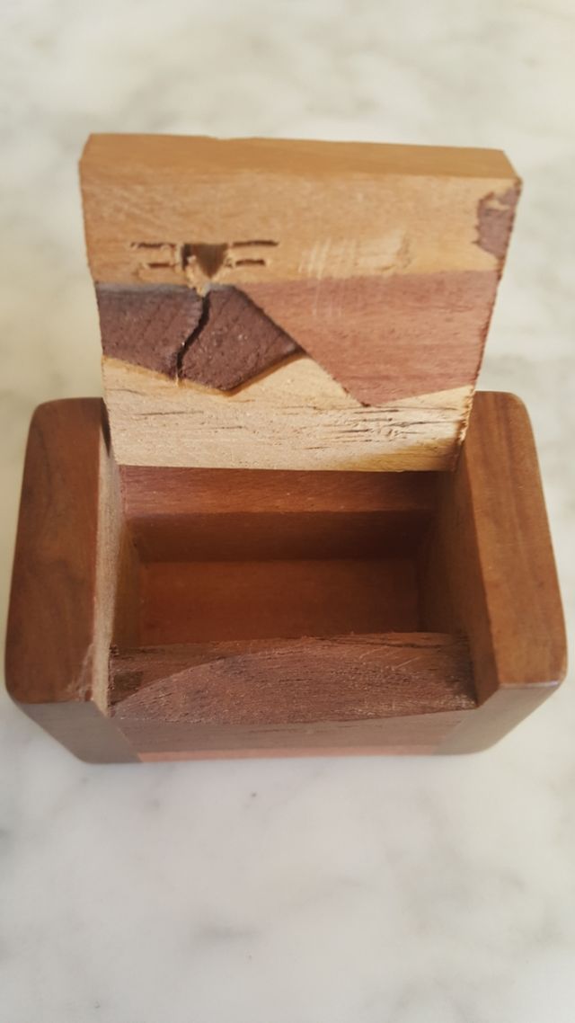 Mini cofre de madera hecho a mano de segunda mano por 5 € en Santa Cruz