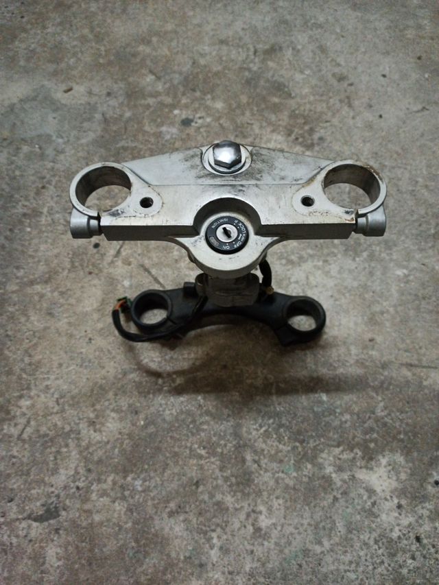 Tija superior y inferior Suzuki GSX F 600