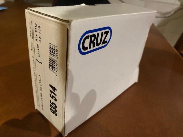 Kit fijacion barras CRUZ para modelo Volvo XC60