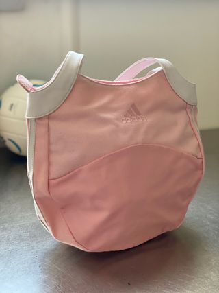 BOLSO ASIDAS ROSA Y BANDAS BLANCAS NUEVO