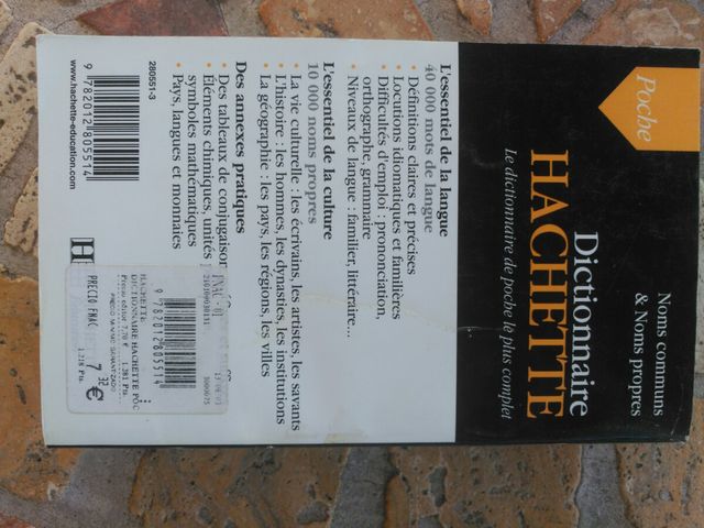 Dictionnaire Hachette Poche