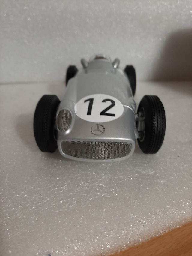 1/18 maqueta Mercedes rentransporter más Mercedes