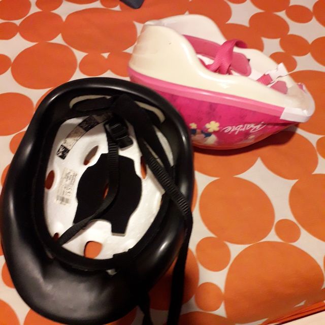 Vendo 2 cascos de bici infantiles por 8€ los 2