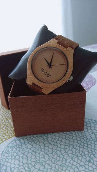 Reloj de pulsera de madera de segunda mano en WALLAPOP Reloj de pulsera de madera de segunda mano en WALLAPOP