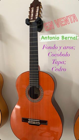 Guitarra Antonio Bernal de segunda mano por 610 EUR en Mairena del Aljarafe  en WALLAPOP