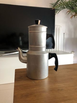 Antigua cafetera años 40 de segunda mano por 30 EUR en Barcelona en WALLAPOP