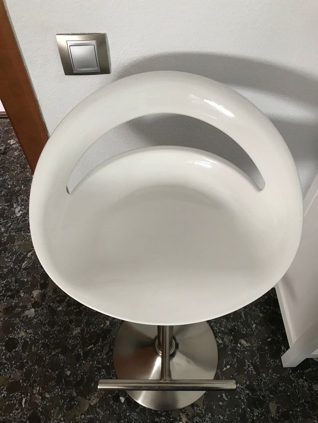 Taburete de cocina/estudio de segunda mano por 35 € en Castellón de la