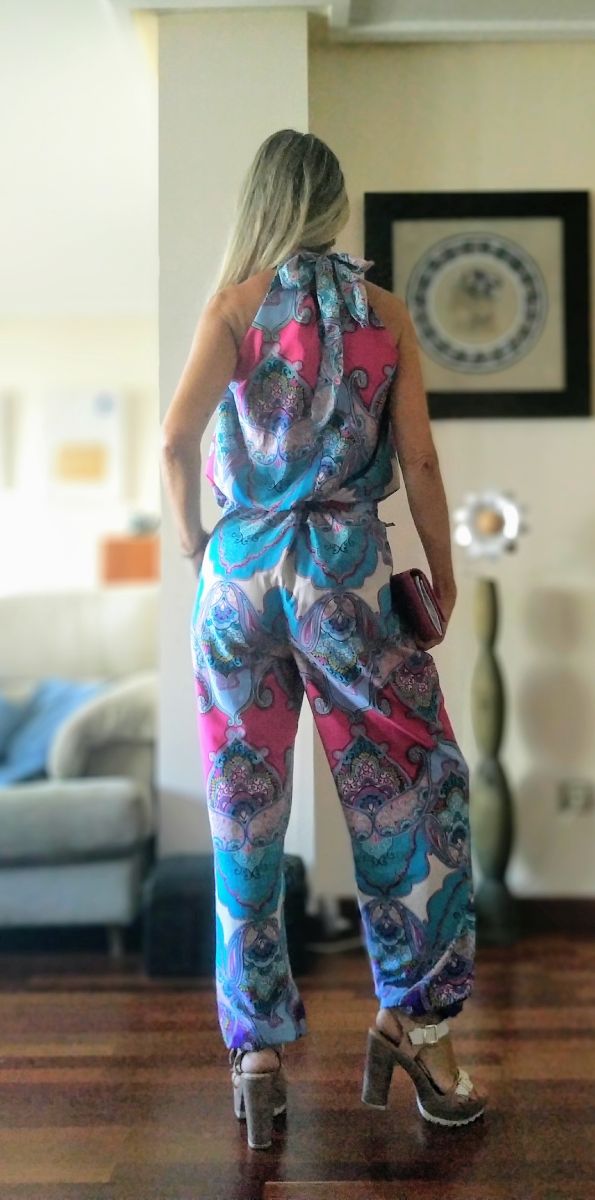 Mono veraniego nuevo.