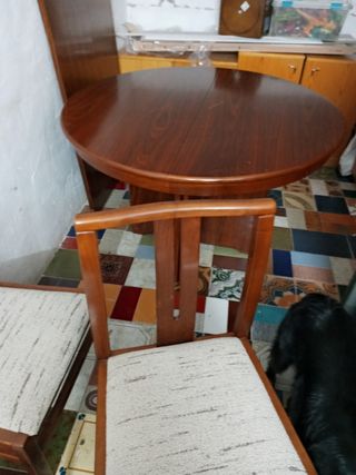 Mesa comedor madera de segunda mano en Vitoria Gasteiz en Mesa comedor redonda de segunda mano en Vitoria Gasteiz en