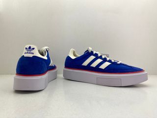 ZAPATILLAS ADIDAS SLEEK SUPER 72 TALLA 40.5 de segunda mano por 45 EUR en  Getafe en WALLAPOP