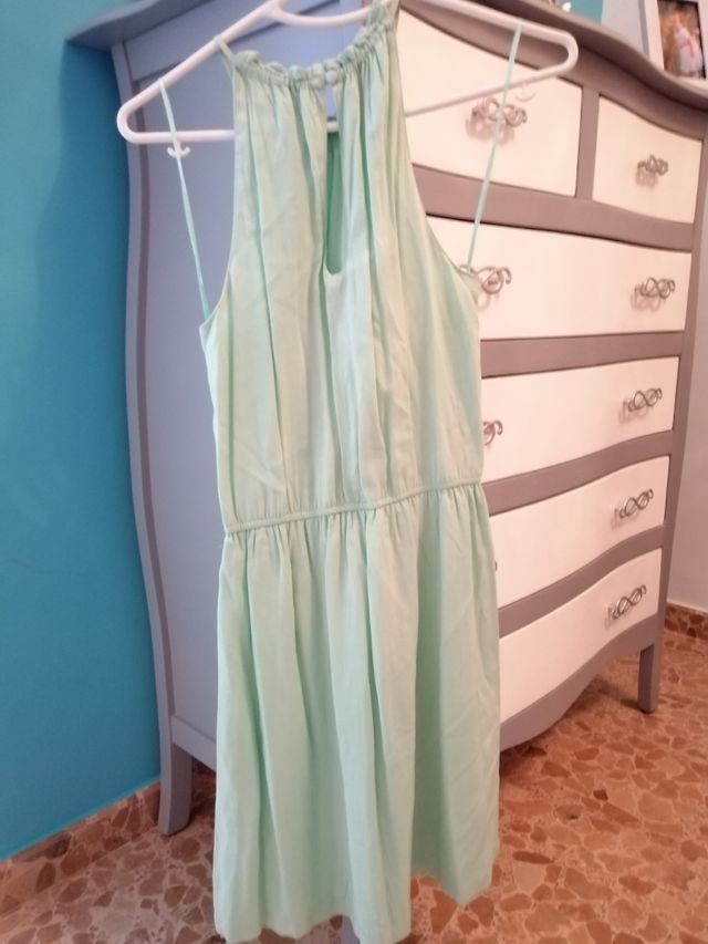 vestido verde menta