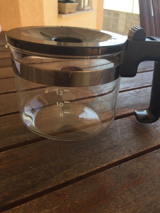 Jarra cafetera Melita.Diametro 12 cm.Altura 10 cm