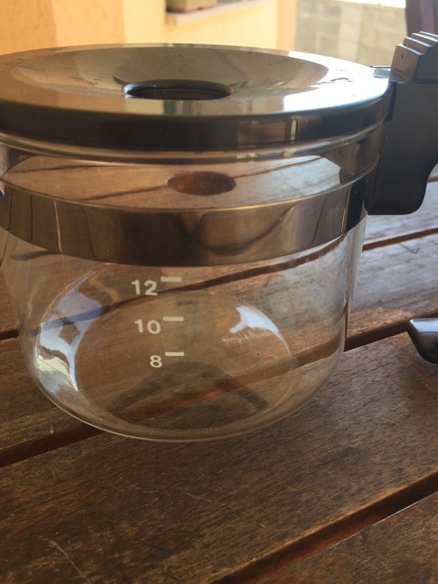 Jarra cafetera Melita.Diametro 12 cm.Altura 10 cm