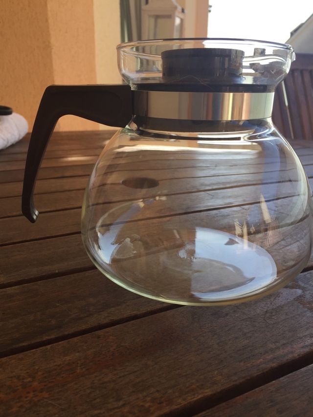 Jarra cafetera eléctrica