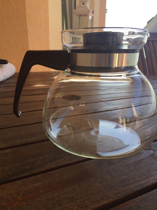 Jarra cafetera eléctrica