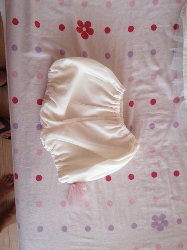 Vestido de cerimônia. Marca M. Rial. O pacote inteiro